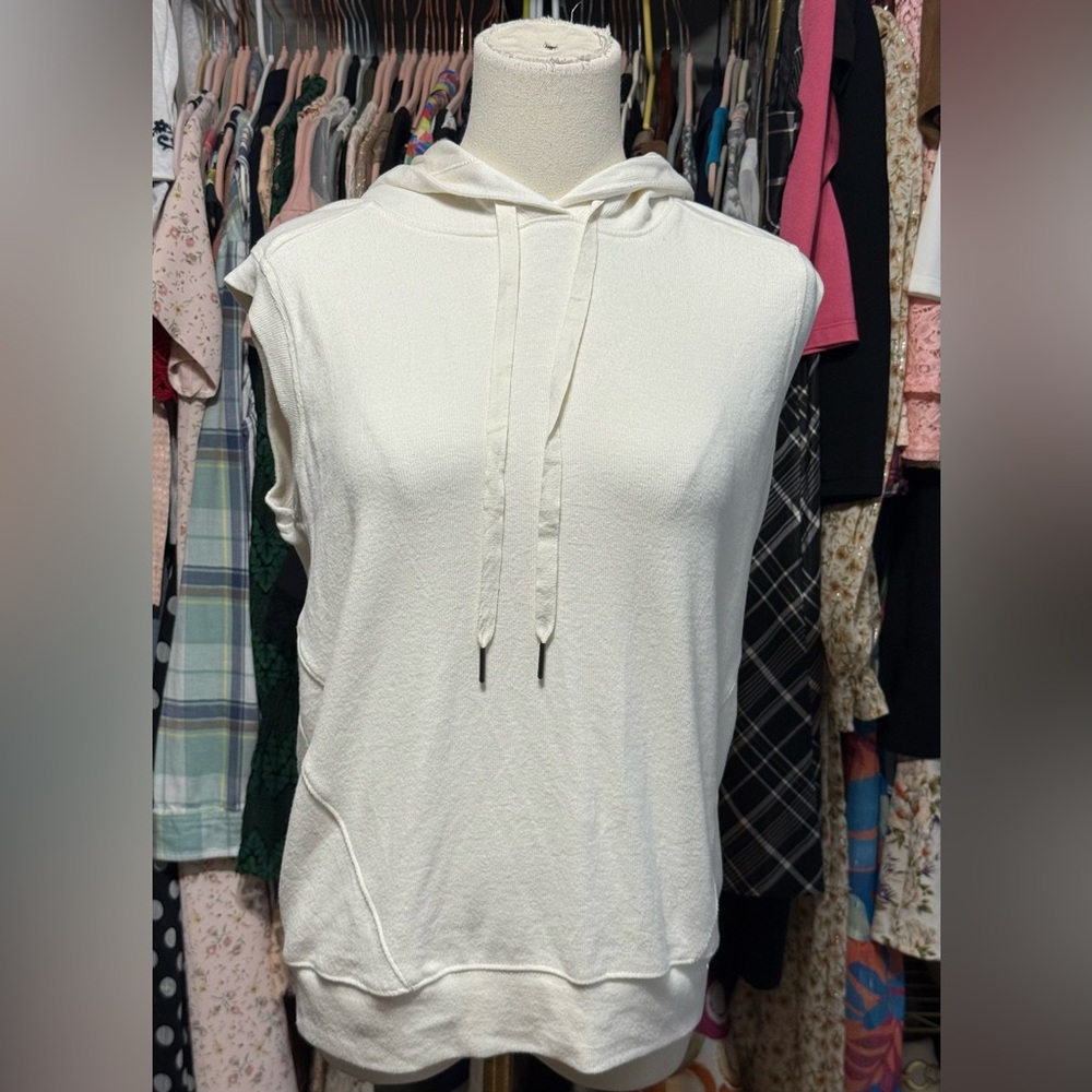 Evereve Zoe Sleeveless Sweatshirt Off White Medium - Picture 5 of 12